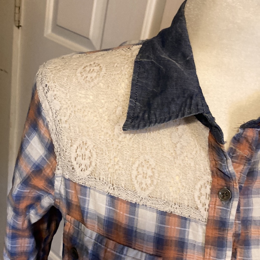 Gimmicks By Bke Patchwork Button Up Blouse Size S - image 4